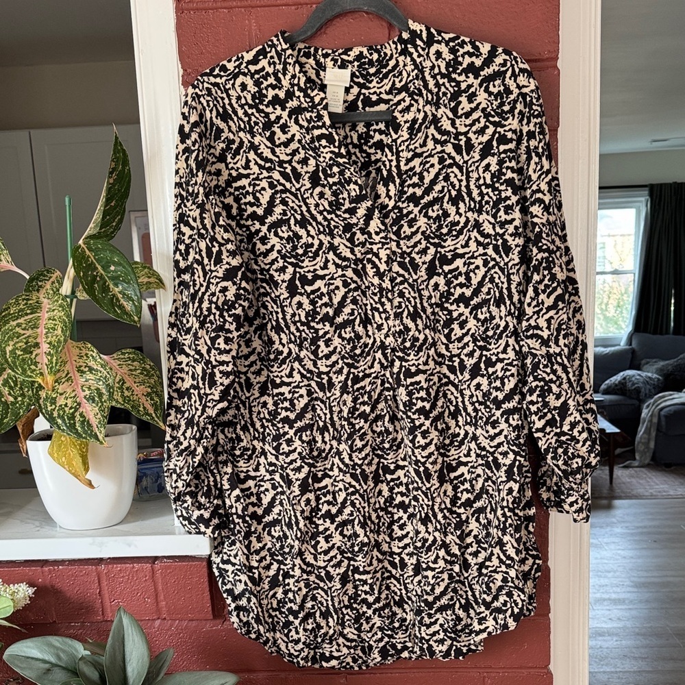H&M Patterned Long Sleeve Dress